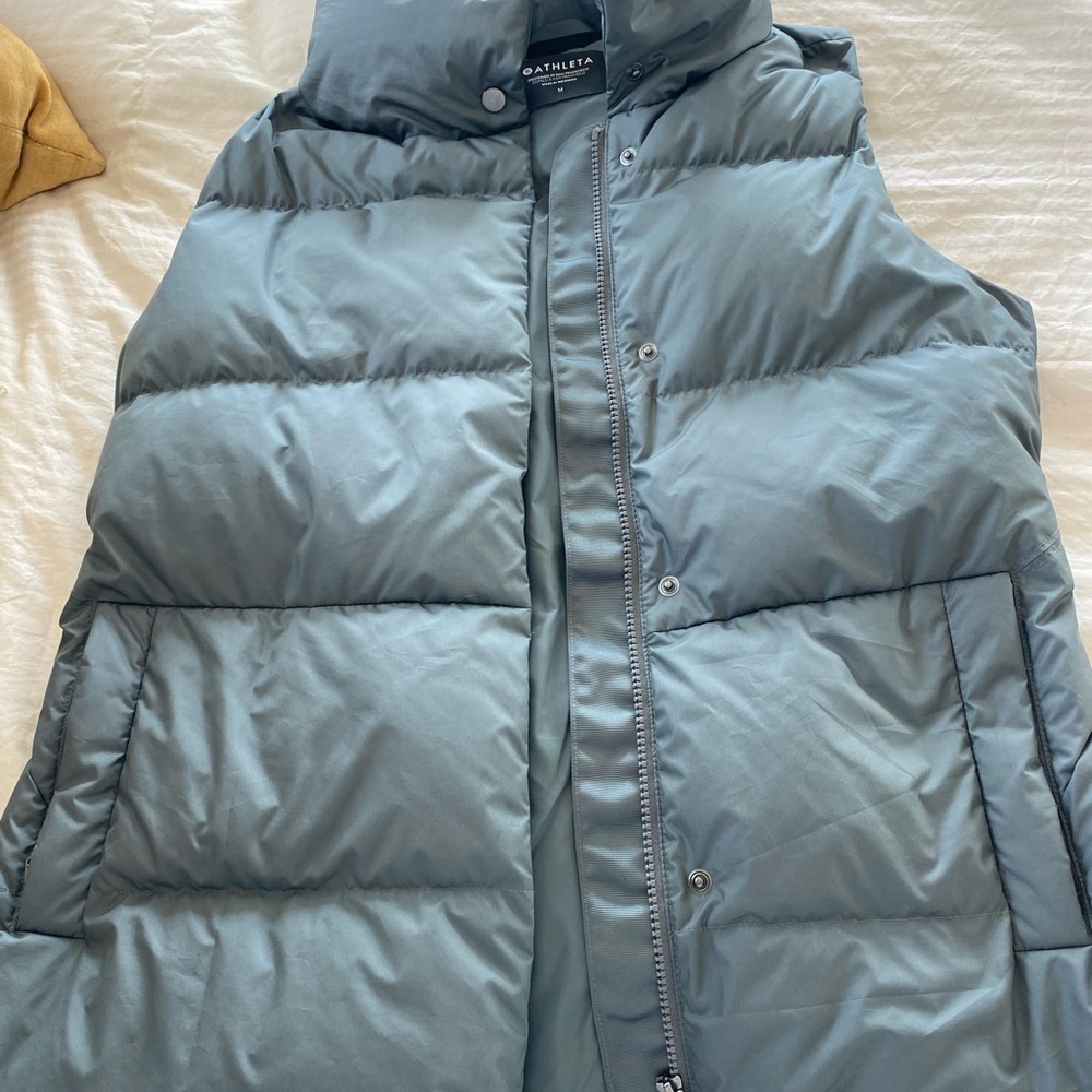 Athleta Downtown Puffer sleeveless jacket vest